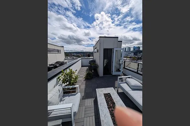 807A Taylor Ave N — Photo 6