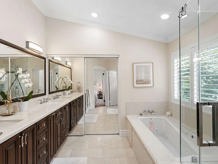 131 Concerto Dr — Photo 23