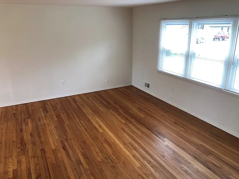 54 Woodland Rd — Photo 5