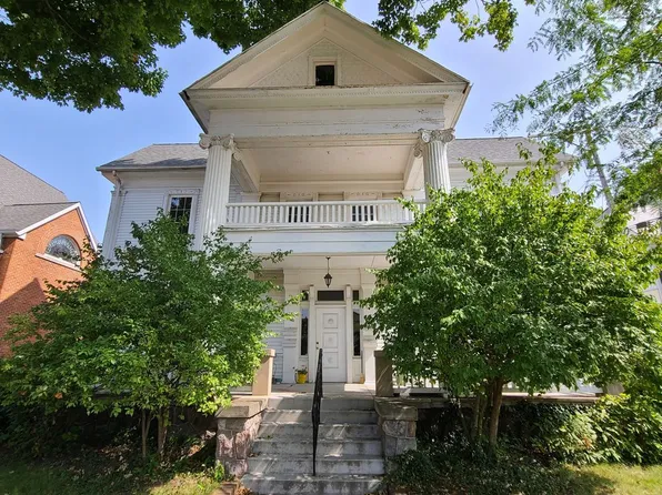 112 S 5th St APT 4, Goshen, IN 46528