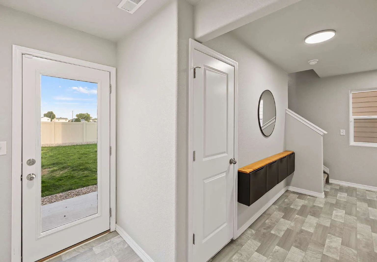 3 bed, 2.5 bath, 1750 sqft, $2,500 — Photo 3