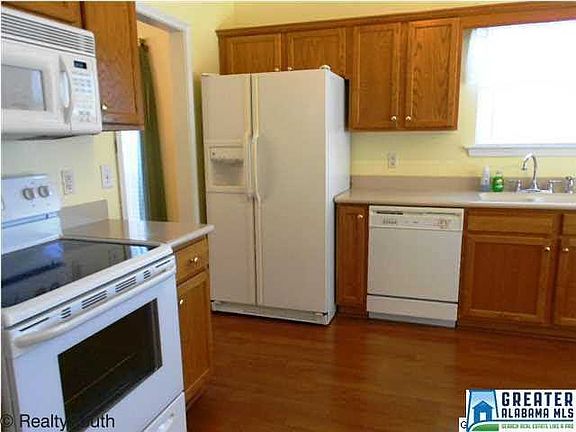 5th image of 5017 Southern Oaks Dr