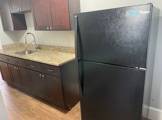 534 Elm St #12-2R, Woonsocket, RI 02895