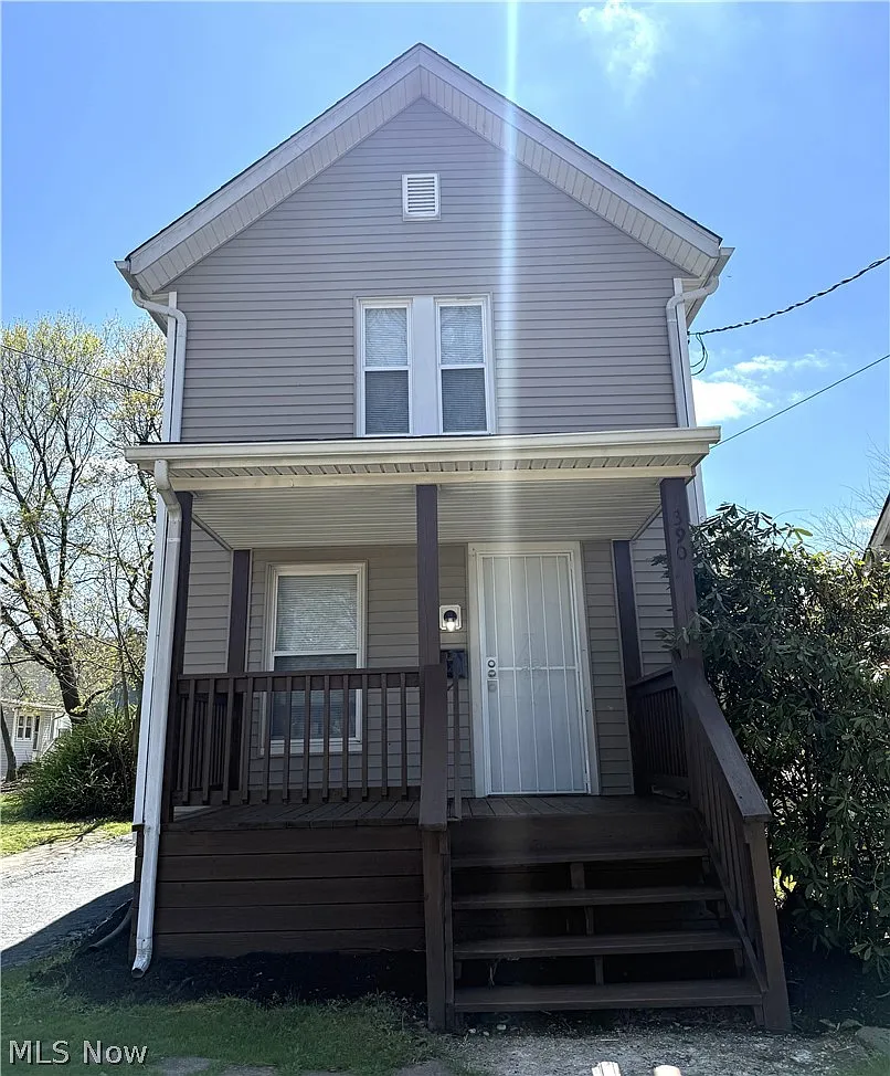 390 Cole Ave photo 1