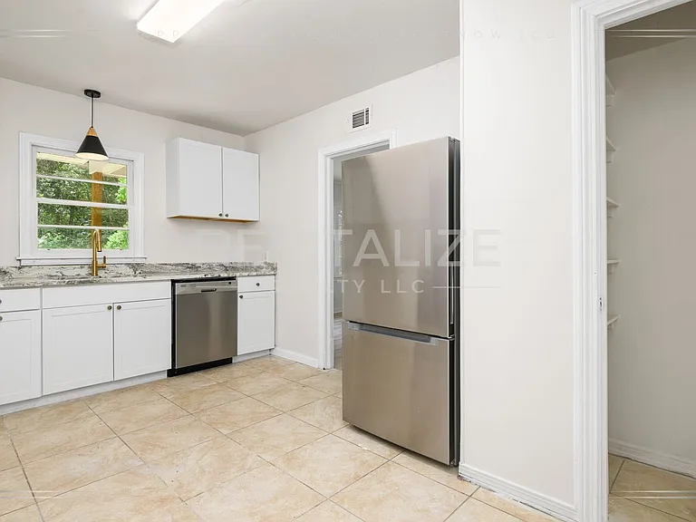 2505 Robin Hood Dr — Photo 25