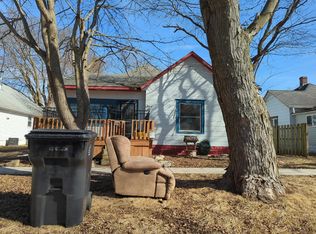307 S Richman St, Villa Grove, IL 61956