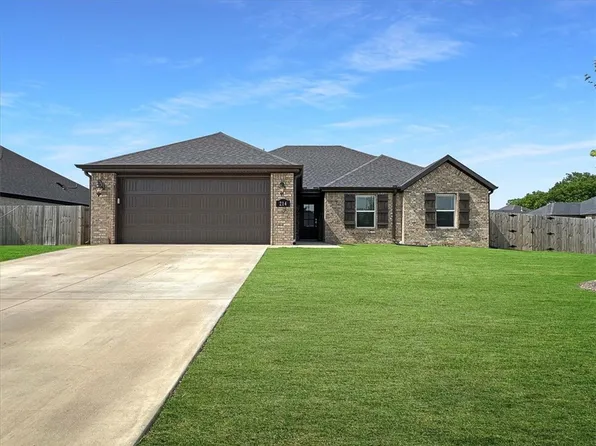 214 Pennsylvania Ave, Farmington, AR 72730