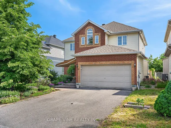 175 Allanford Ave, Ottawa, ON K1T 3Y4