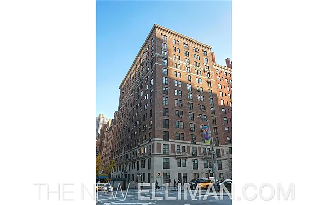 Rented by Douglas Elliman | media 14