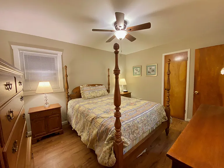 262 N Cherrywood Ave — Photo 13