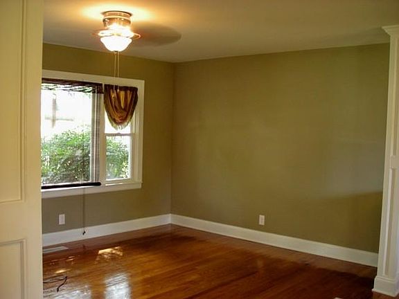 5th image of 915 Woodland Ave