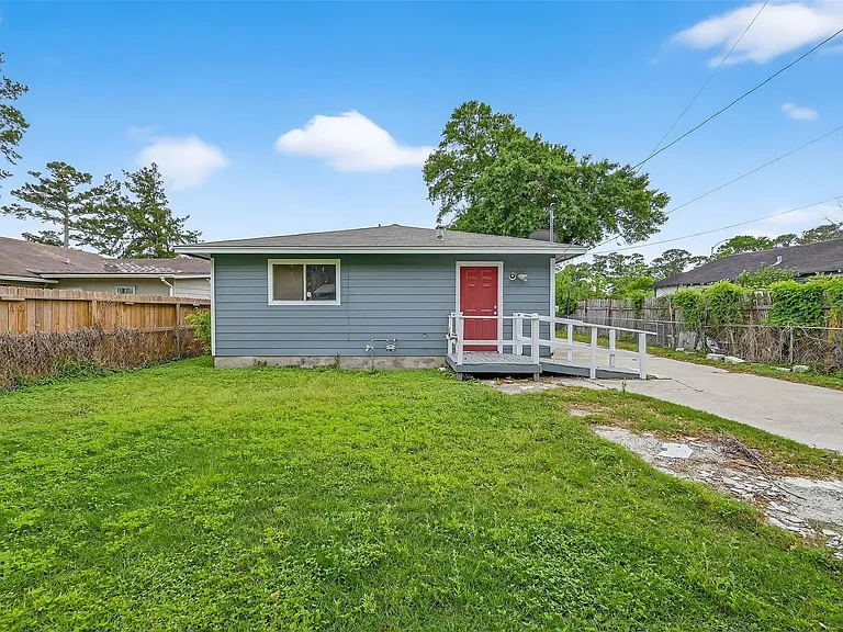 2446 Mayview Dr — Photo 33