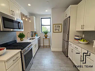 56 West 127th Street, #5B1