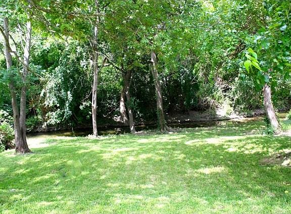 2nd image of 700 Meadow Creek Dr