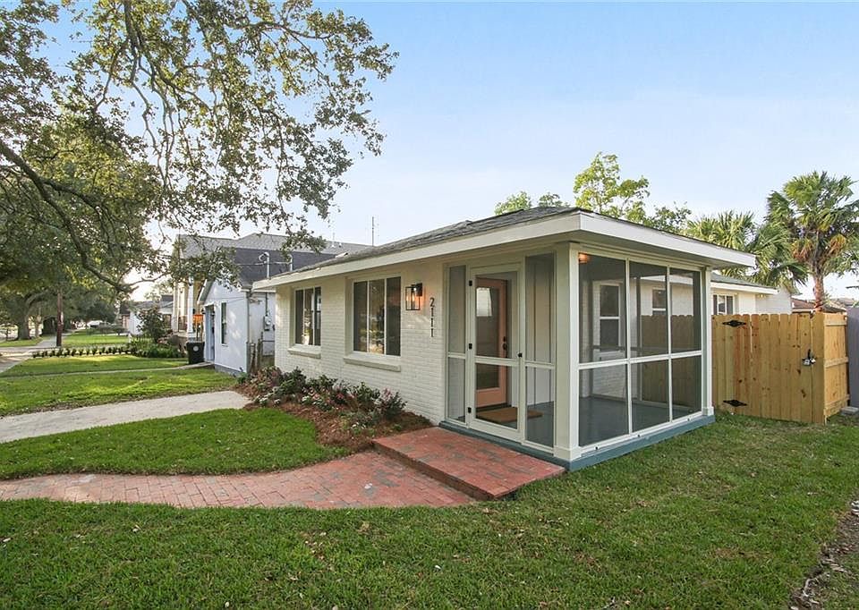 1st image of 2111 Mirabeau Ave