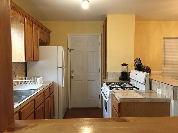 2nd image of 1423 San Francisco