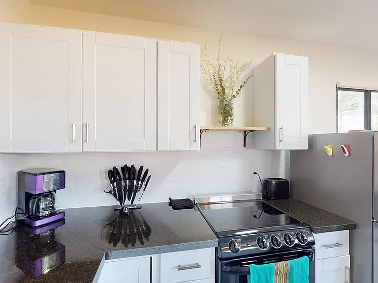 505 Marble Ave NW #A — Photo 3