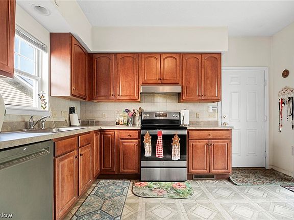 5th image of 4982 Penny Ln