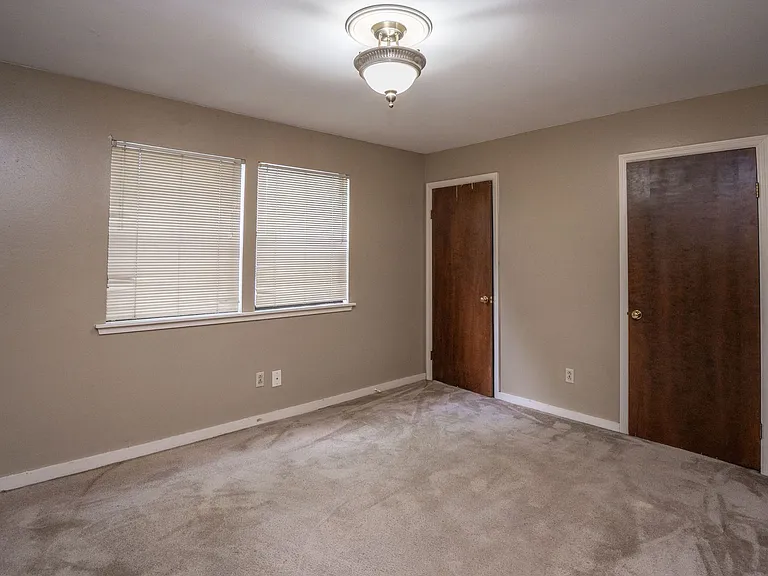 1018 Cumberland St — Photo 17