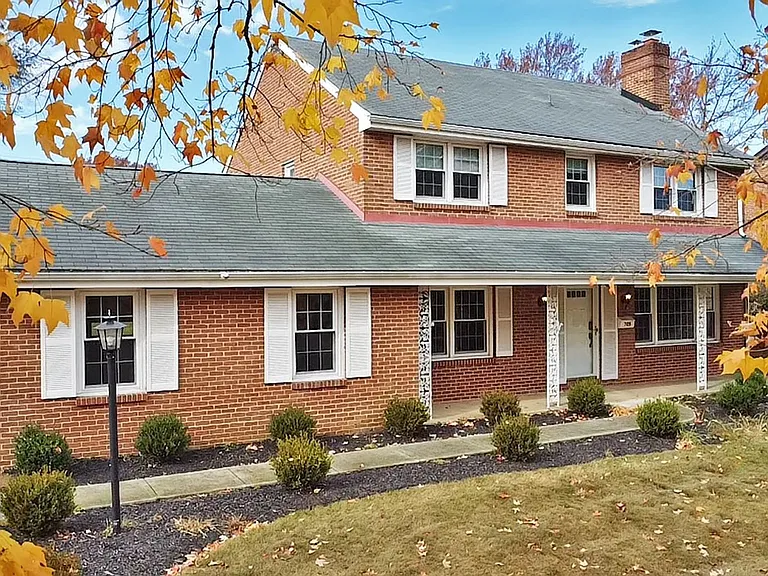 705 Ashford Rd — Photo 64