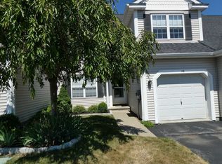 46 Tee Ln, Red Hook, NY 12571