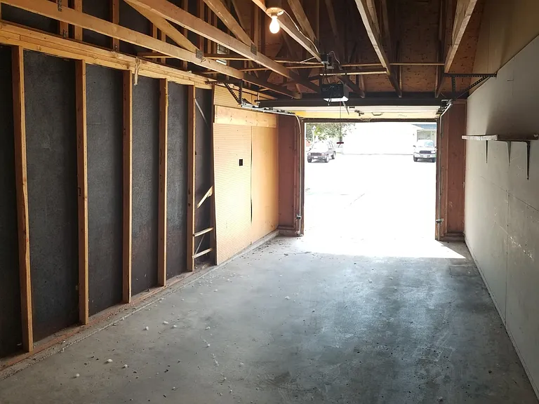 Deep garage, includes garage door opener