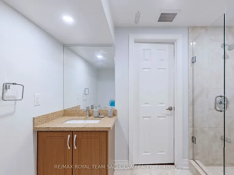 1614 Melman St — Photo 43