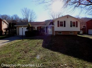 205 Country Club Blvd, Weirton, WV