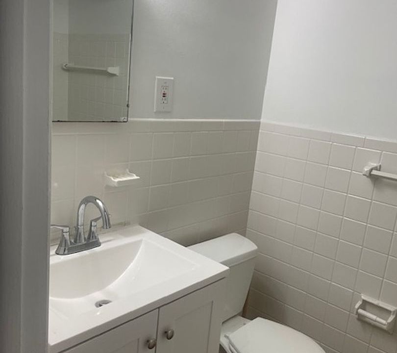 2nd image of 3680 Norwood Rd APT 6
