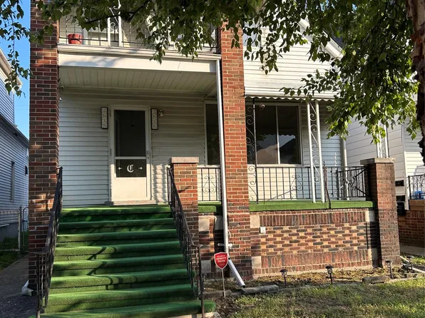 2616 Yemans St, Hamtramck, MI 48212