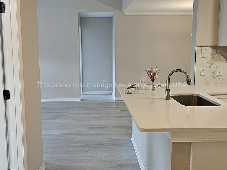 7800 Point Meadows Dr #934 — Photo 2