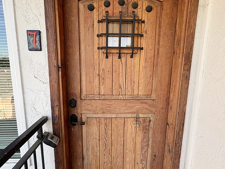 4344 Van Dyke Ave #7 — Photo 4