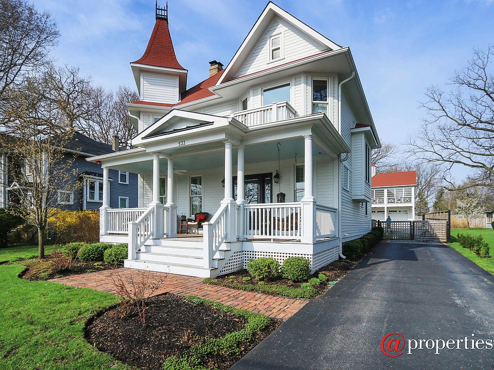 Classic Curb Appeal