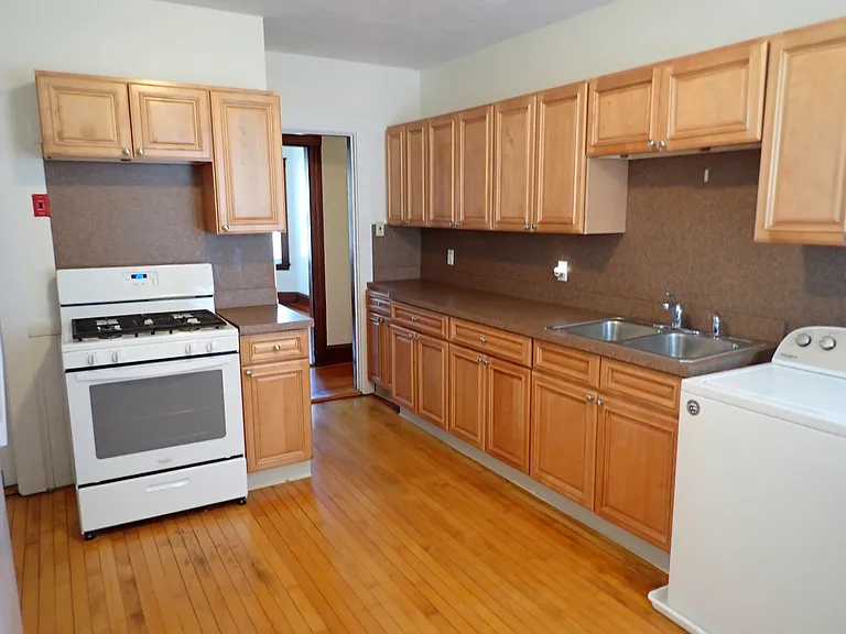 267 Ash St — Photo 1