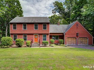 89 Handy Rd, Hamden, CT 06518