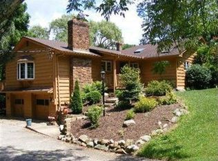 11013 Tibbetts Rd, Kirtland, OH 44094