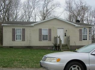 702 Ricker St, Waterloo, IA 50703