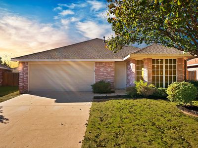 725 Azalea Ln, Cedar Hill, TX, 75104