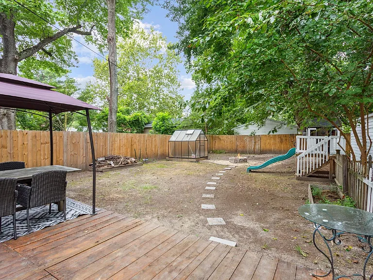 2913 Sir Walter Ln — Photo 21