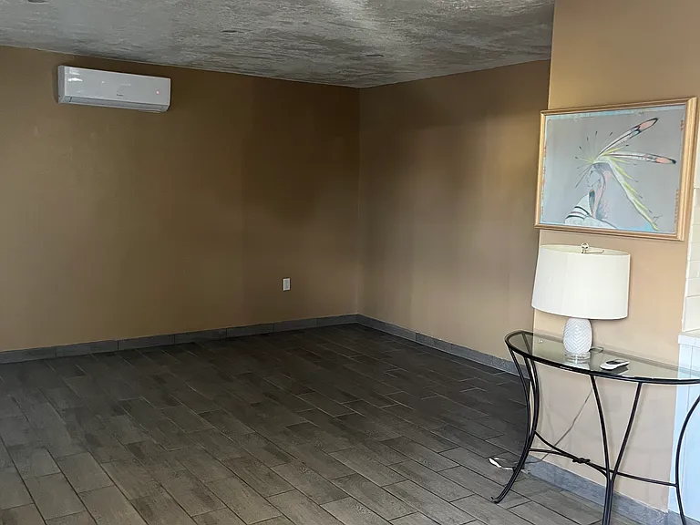 1900 Sombra Ct — Photo 6