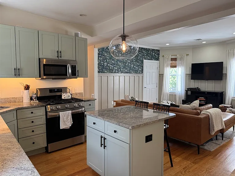 4 Maryland St #2 — Photo 1