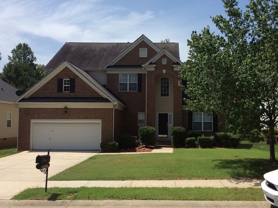 Well maintained landscaping