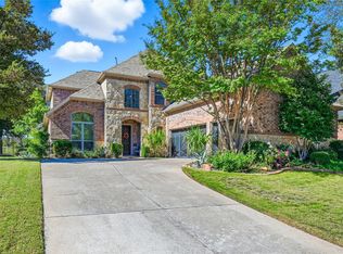8930 Crockett Dr, Lantana, TX 76226