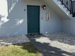 Villa Bellini, Hialeah, FL 33015