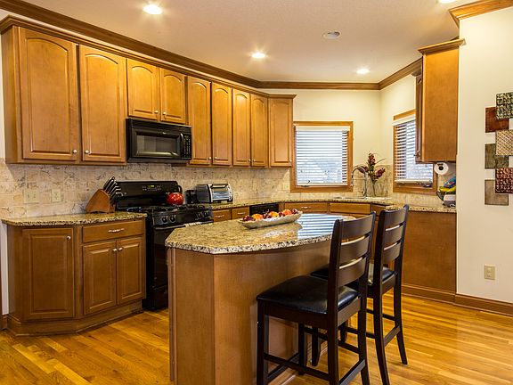 4th image of 6074 Highland Hills Dr