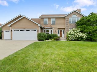 1848 Ravine Dr, Gurnee, IL 60031