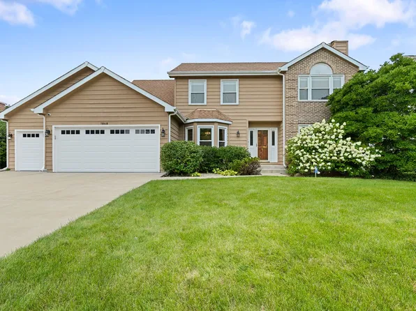 1848 Ravine Dr, Gurnee, IL 60031