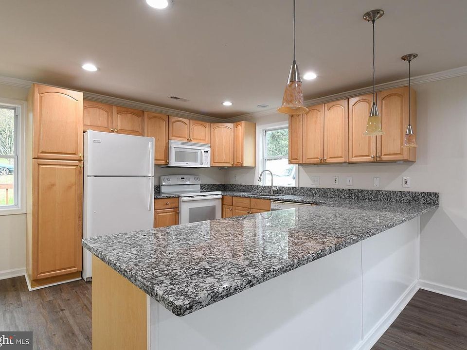 1st image of 6711 Reindeer Ct