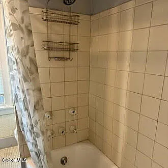 2121 Burdett Ave #N — Photo 13