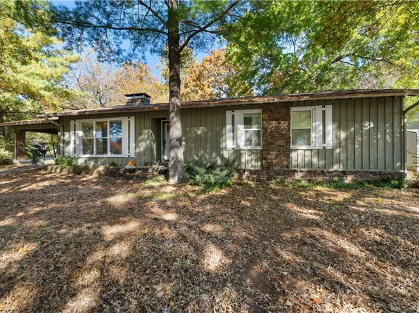 1316 E Cardinal Dr, Fayetteville, AR 72703